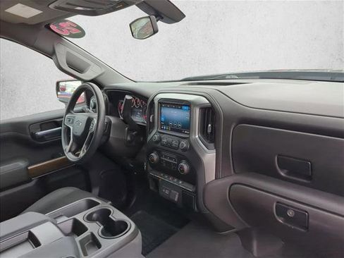 Used 2020 Chevrolet Silverado 1500 RST w/ RST Value Package AWD/4WD image 21