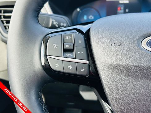 Used 2025 Ford Escape PHEV w/ PHEV Premium Package image 9