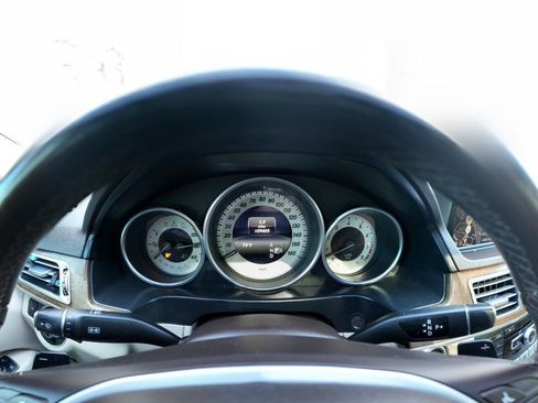 Used 2014 Mercedes-Benz E 350 Sedan w/ Premium 1 Package image 23