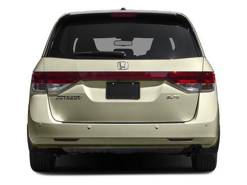Used 2016 Honda Odyssey Touring Elite image 5