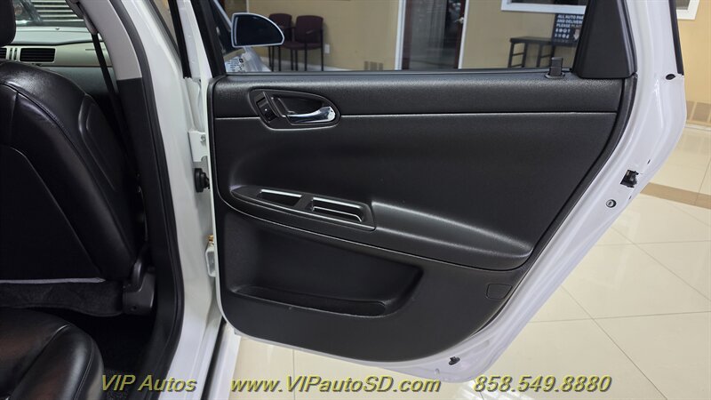 Used 2016 Chevrolet Impala Police FWD image 11