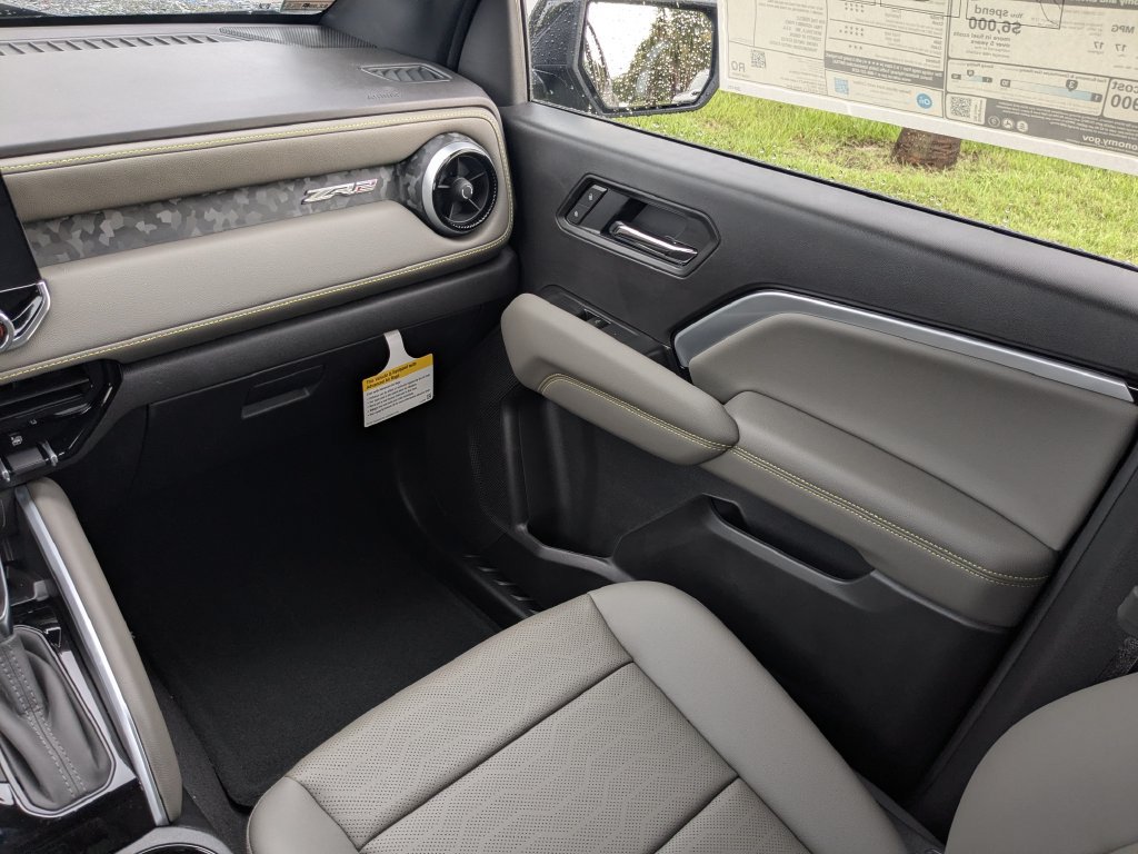 New 2026 Chevrolet Colorado ZR2 w/ Technology Package AWD/4WD image 17