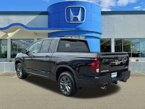 Used 2023 Honda Ridgeline Sport image 6