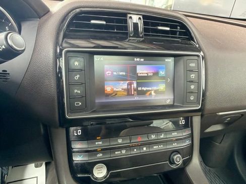 Used 2018 Jaguar F-PACE Prestige AWD/4WD image 29