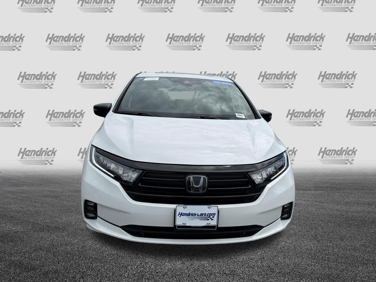 Certified 2024 Honda Odyssey Sport image 3