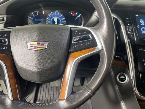 Used 2019 Cadillac Escalade Premium Luxury AWD/4WD image 14