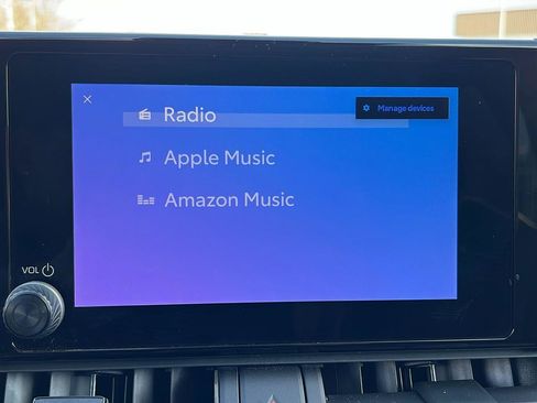 Used 2024 Toyota RAV4 AWD Hybrid image 27