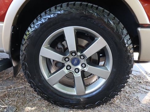 Used 2014 Ford F150 Lariat w/ Equipment Group 502A Luxury AWD/4WD image 44