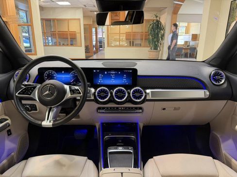 Certified 2025 Mercedes-Benz GLB 250 image 7