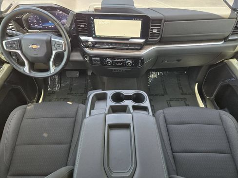 Used 2024 Chevrolet Silverado 3500 LT w/ Convenience Package AWD/4WD image 29