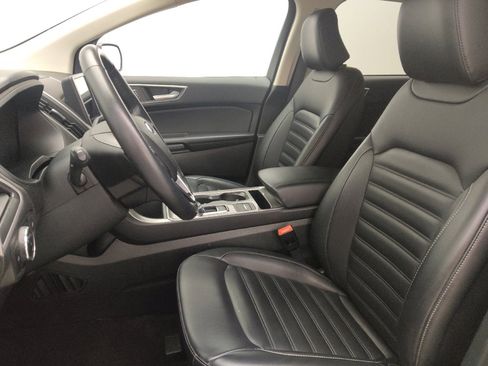 Used 2024 Ford Edge SEL image 17