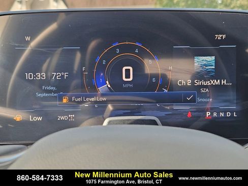 Used 2025 Chevrolet Traverse RS image 18