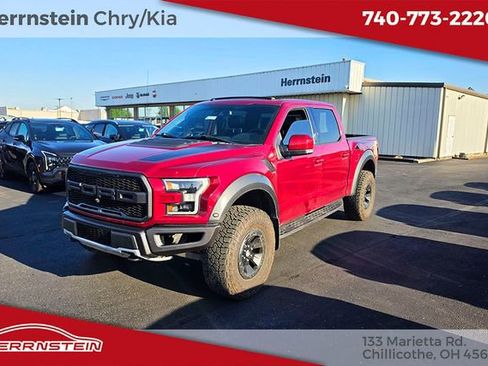 Used 2017 Ford F150 Raptor w/ Equipment Group 802A Luxury AWD/4WD image 3