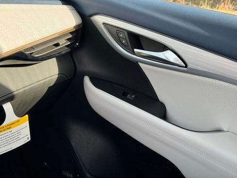 New 2026 Buick Envision Avenir image 34