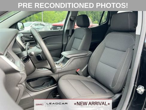 Used 2023 GMC Acadia SLE w/ Driver Convenience Package AWD/4WD image 18