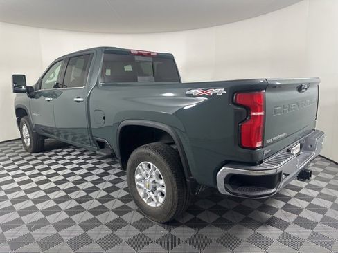 Used 2026 Chevrolet Silverado 2500 LTZ w/ LTZ Convenience Package image 5