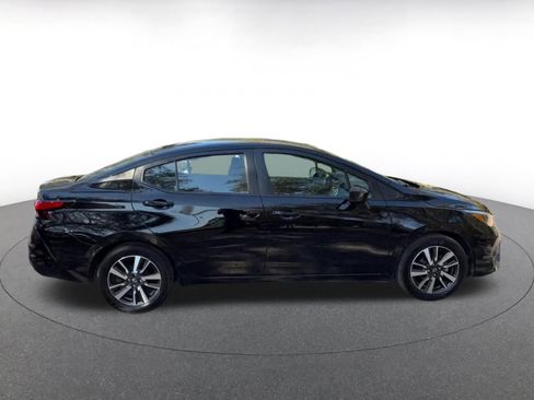 Used 2025 Nissan Versa SV image 16