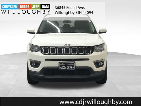 Used 2018 Jeep Compass Latitude w/ Cold Weather Group image 2