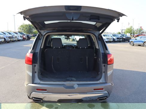 Used 2019 GMC Acadia Denali w/ Technology Package AWD/4WD image 15
