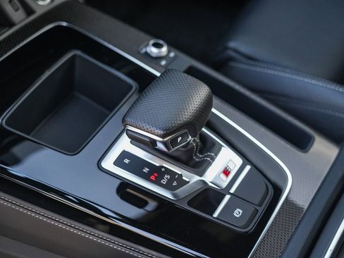 Used 2023 Audi SQ5 Prestige w/ Prestige Package image 21