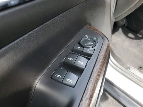 Used 2021 GMC Acadia Denali w/ Denali Technology Package image 75