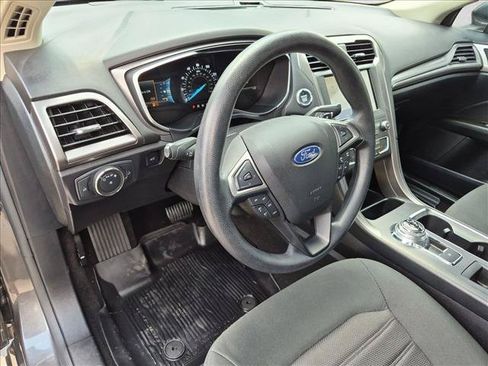 Used 2020 Ford Fusion SE AWD/4WD image 10