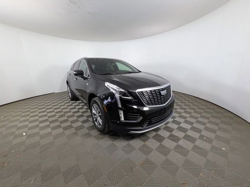 Certified 2022 Cadillac XT5 Premium Luxury image 33