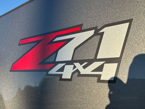 Used 2008 GMC Sierra 2500 SLT w/ Z71 Off-Road Package image 21