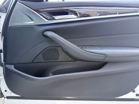 Used 2018 BMW 530i xDrive w/ Premium Package image 43