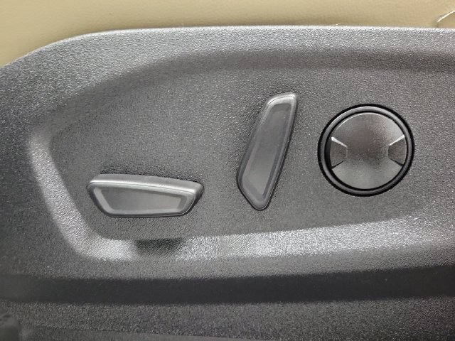 Used 2024 Ford Edge SEL AWD/4WD image 18