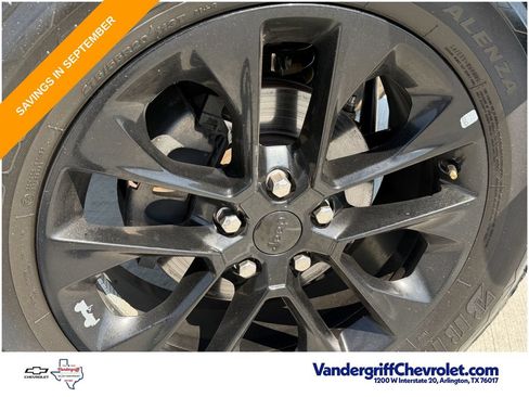 Used 2023 Jeep Gladiator Overland AWD/4WD image 9
