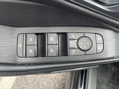 Certified 2023 Nissan Rogue SV w/ SV Premium B Package image 9