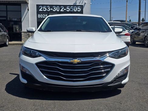 Used 2020 Chevrolet Malibu LT FWD image 3
