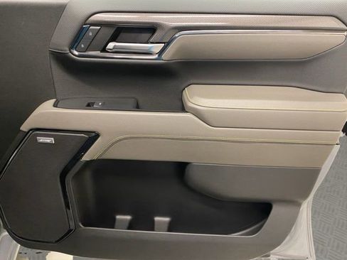 Used 2024 Chevrolet Silverado 1500 ZR2 w/ Technology Package image 22