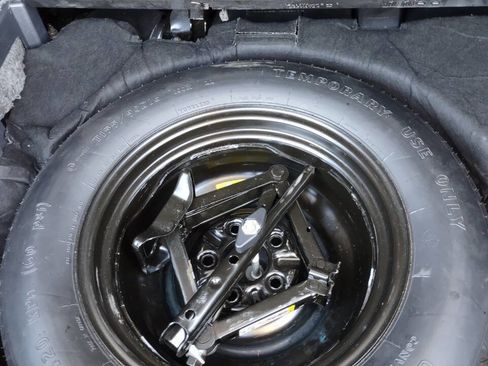 Used 2016 Jeep Compass Sport w/ Power Value Group image 27