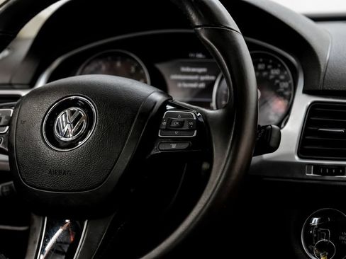 Used 2014 Volkswagen Touareg VR6 AWD/4WD image 24