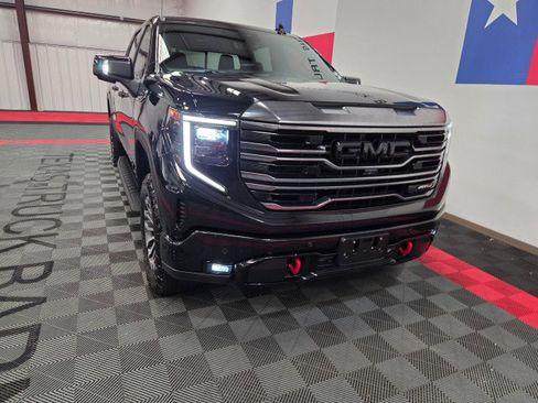 Used 2022 GMC Sierra 1500 AT4 w/ AT4 Premium Package image 24