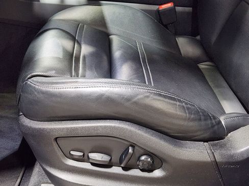 Used 2022 Porsche Cayenne image 44