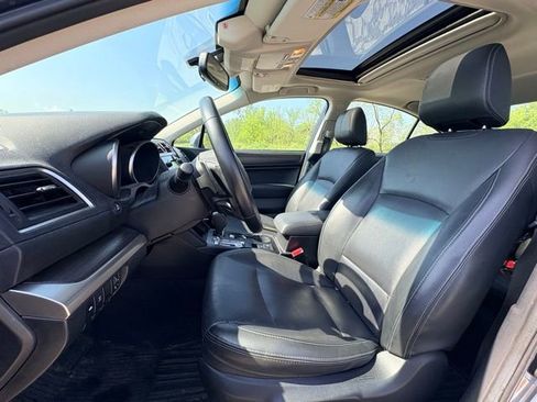 Used 2016 Subaru Legacy 2.5i Limited AWD/4WD image 9