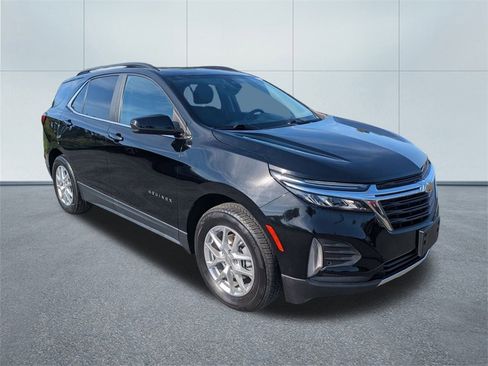Used 2022 Chevrolet Equinox LT image 1