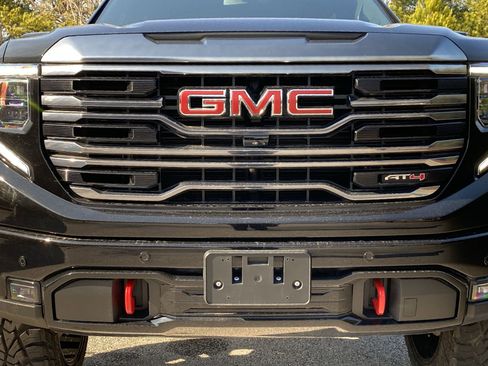 Used 2024 GMC Sierra 1500 AT4 w/ AT4 Premium Package image 39