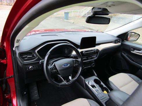 Used 2021 Ford Escape Titanium w/ Titanium Elite Package image 14