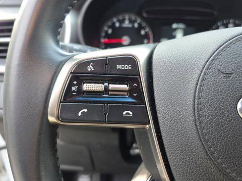 Used 2019 Kia Sorento LX w/ LX Convenience Package image 21