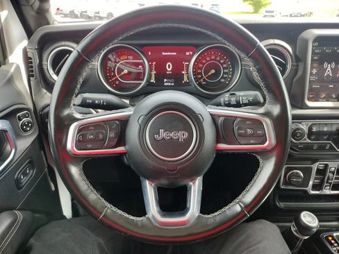 Used 2022 Jeep Wrangler Unlimited Sahara w/ Cold Weather Group AWD/4WD image 8