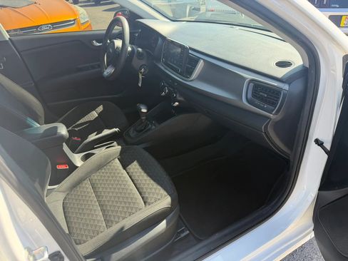 Used 2019 Kia Rio S FWD image 9