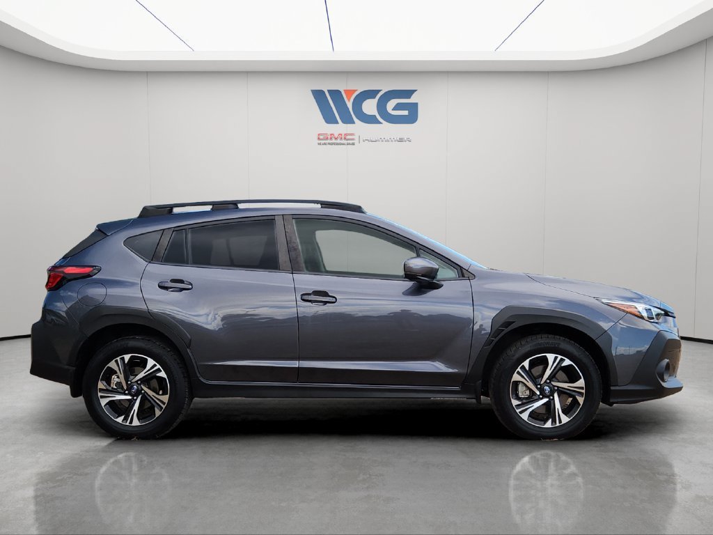Used 2024 Subaru Crosstrek 2.0i Premium w/ Popular Package #3 AWD/4WD image 2
