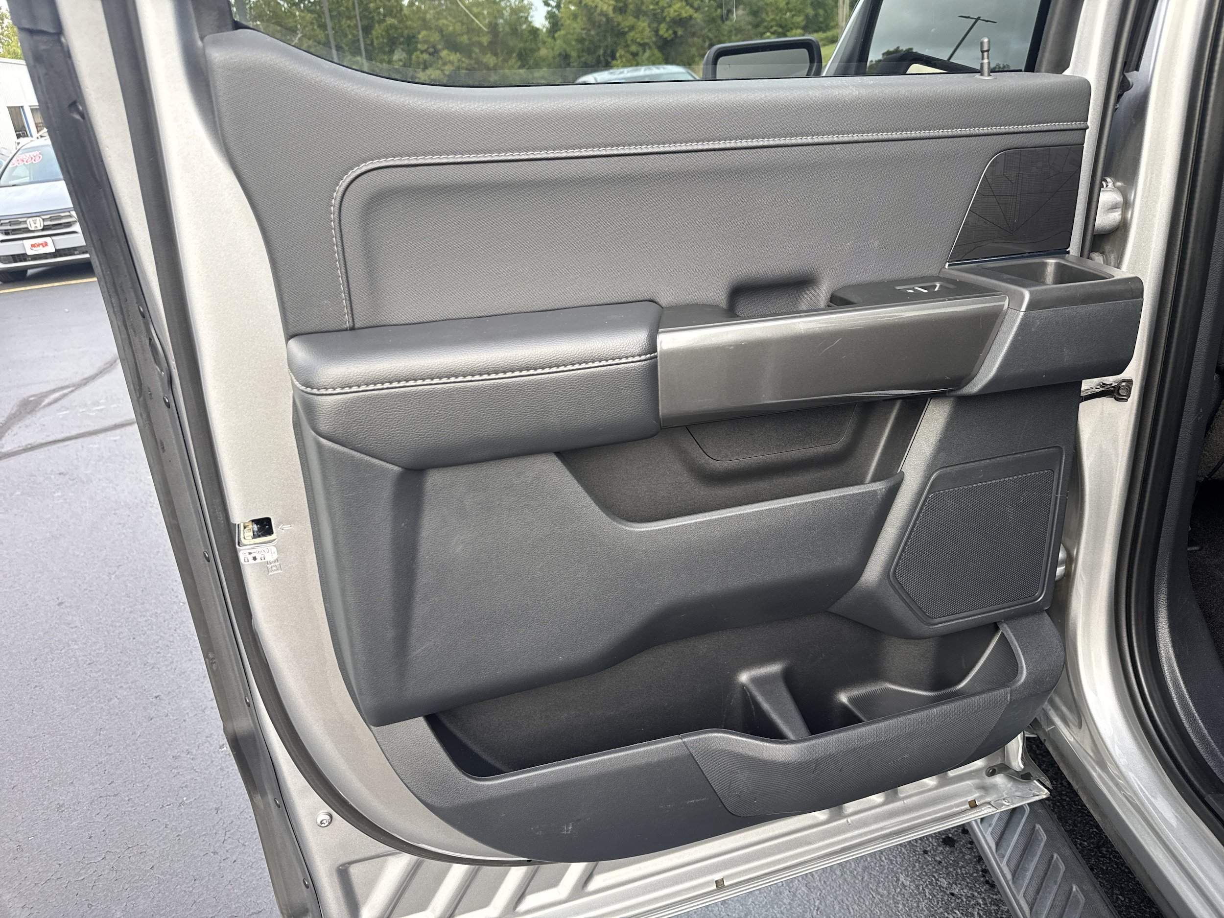 Used 2022 Ford F150 XLT w/ Equipment Group 302A High AWD/4WD image 3