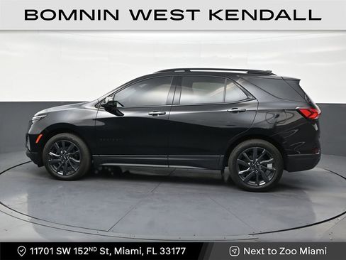 Used 2023 Chevrolet Equinox RS image 2