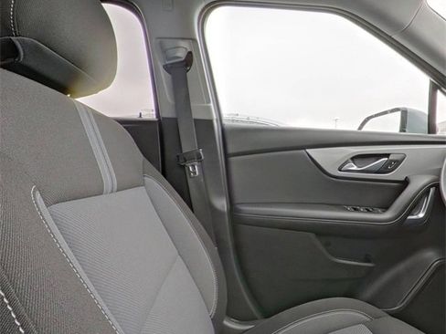 Used 2024 Chevrolet Blazer LT image 27