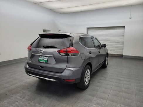 Used 2017 Nissan Rogue S FWD image 9